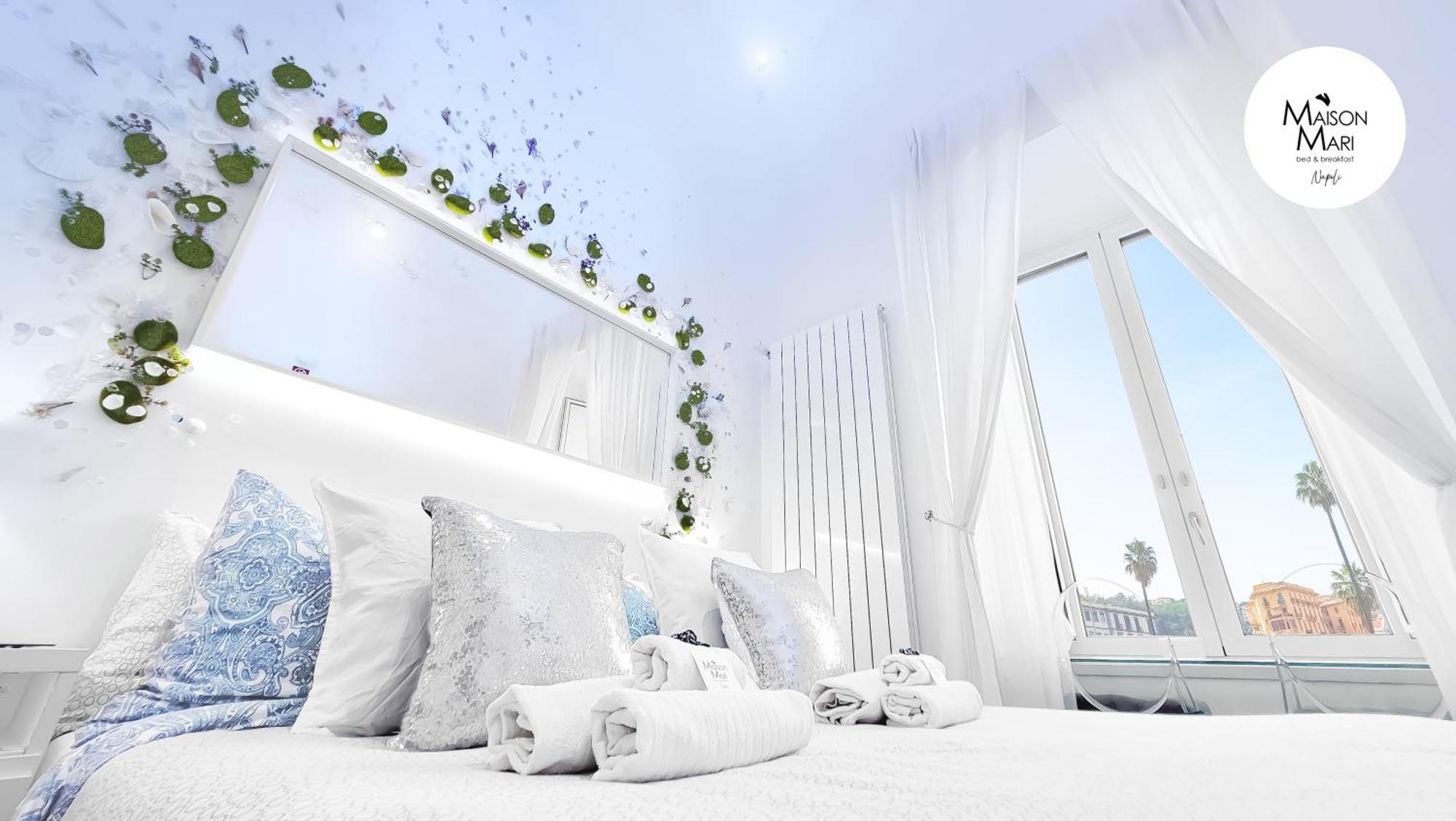 Maison Mari B&B Napoli Bagian luar foto